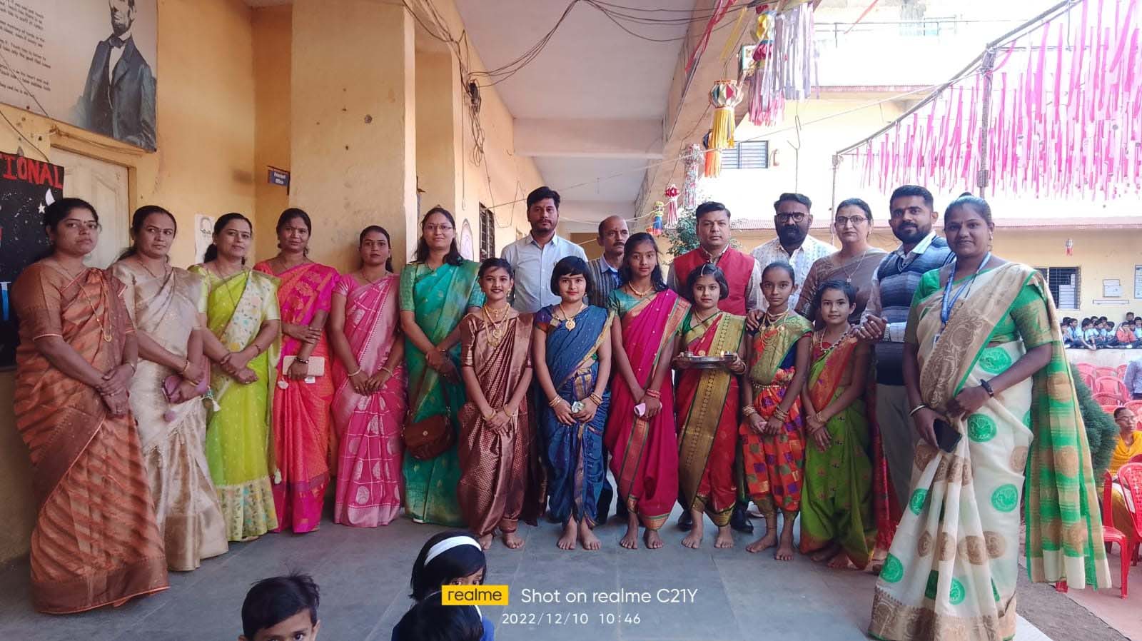 प्रचिती मध्ये विज्ञान व सामाजिक शास्त्राचे प्रदर्शन