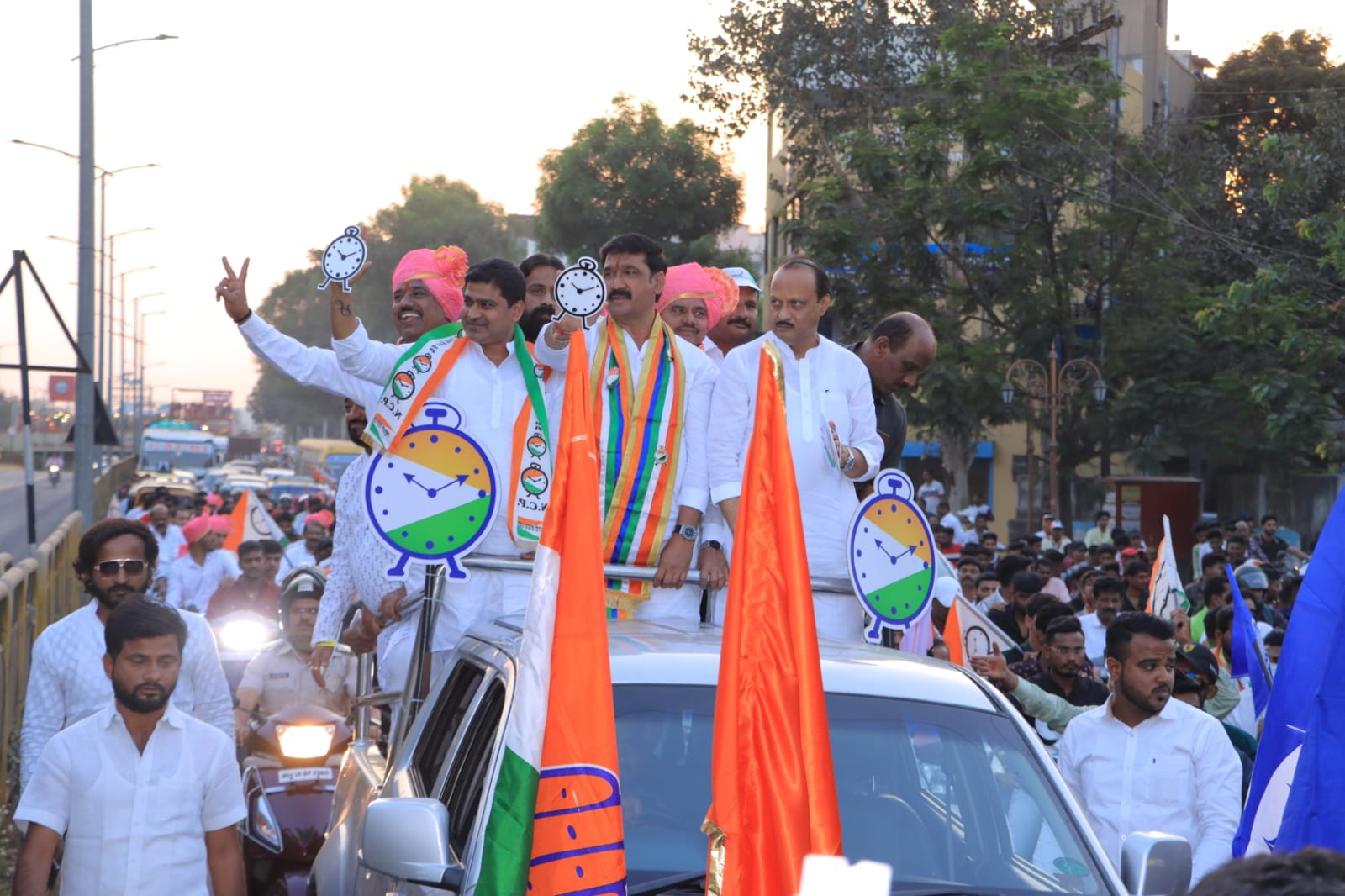 अजितदादांची खणखणीत रॅली.. मतदारांचा दणदणीत प्रतिसाद..