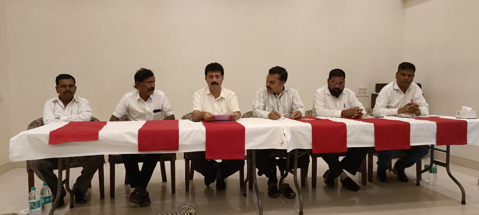 विद्यमान संचालकांच्या २५ वर्षांच्या एकाधिकारशाहीला संपवून पवना सहकारी बँक वाचवा – पवना प्रगती पॅनल