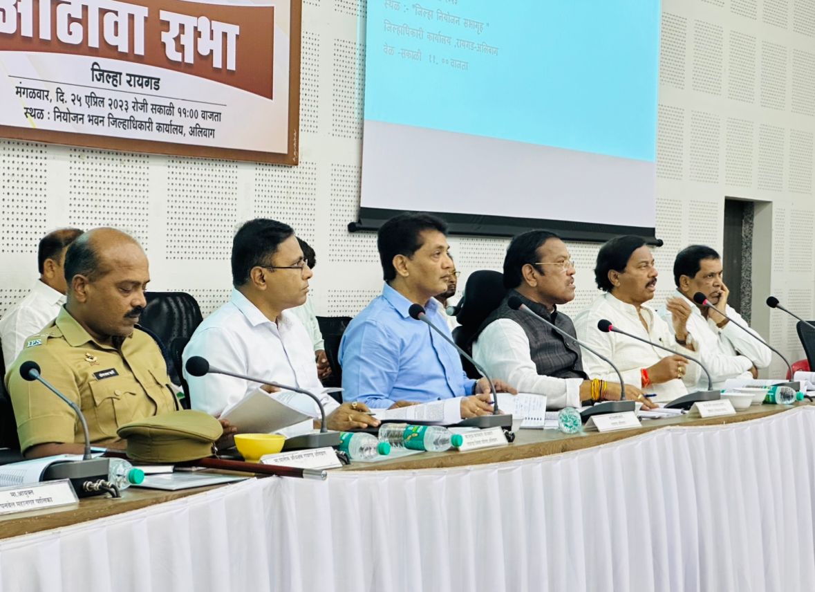 खासदार श्रीरंग बारणे यांची रस्ता सुरक्षा समितीच्या बैठकीत सूचना; पुणे-मुंबई द्रुतगती महामार्गावरील ‘ब्लॅक स्पॉट’च्या ठिकाणी उपाययोजना करा