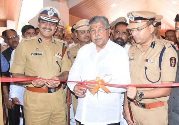 पोलीस दलाच्या पायाभूत सुविधेसाठी १०० कोटी रुपयांचा निधी