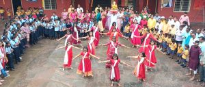 प्रचिती पब्लिक पाठशाला मे हिंदी दिवस उत्साहपूर्वक और जोश से मनाया गया।