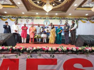 महाराष्ट्र इंग्लिश स्कूल ट्रस्टी असोसिएशनतर्फे  प्रचिती इंटरनॅशनल स्कूलला  सलग सातव्यांदा सर्वोत्कृष्ट शाळा पुरस्कार