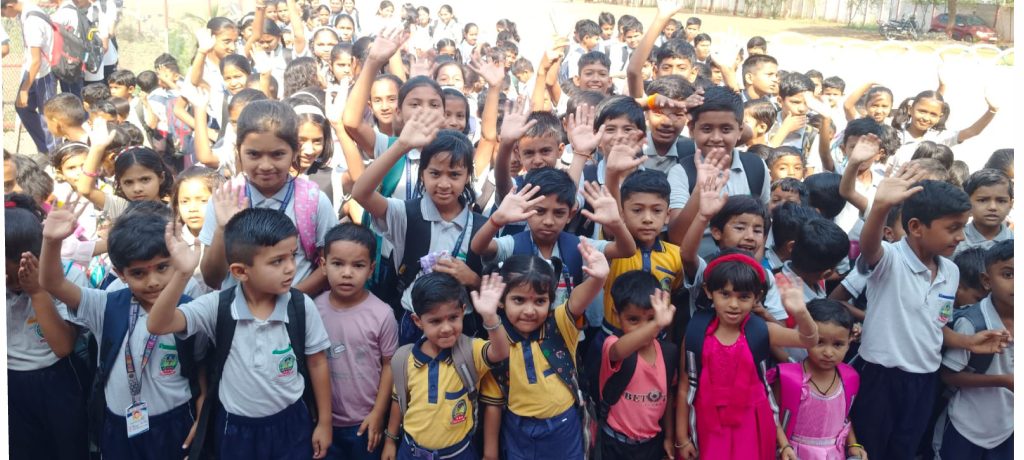 प्रचिती स्कूलमध्ये नव्या शैक्षणिक पर्वाची जल्लोषात सुरुवात