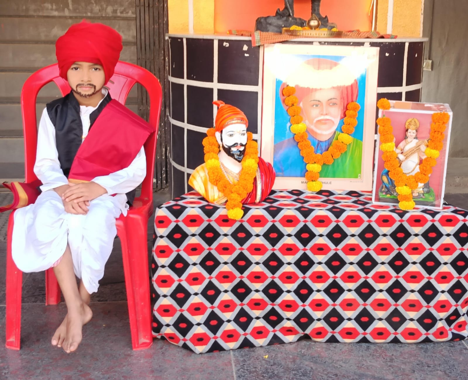 प्रचिती इंटरनॅशनल स्कूल येथे महात्मा फुले जयंती उत्साहात साजरी