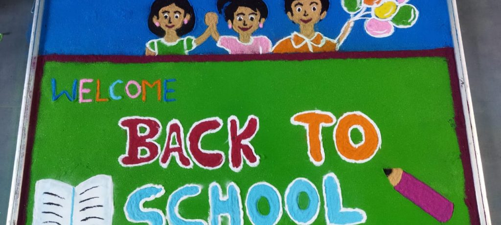 प्रचिती पब्लिक स्कूल, पिंपळनेर येथे शाळेचा पहिला दिवस उत्साहात पार पडला.