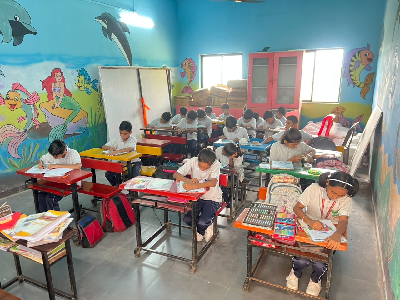 प्रचिती पब्लिक स्कूलमध्ये चित्रकला स्पर्धा उत्साहात संपन्न