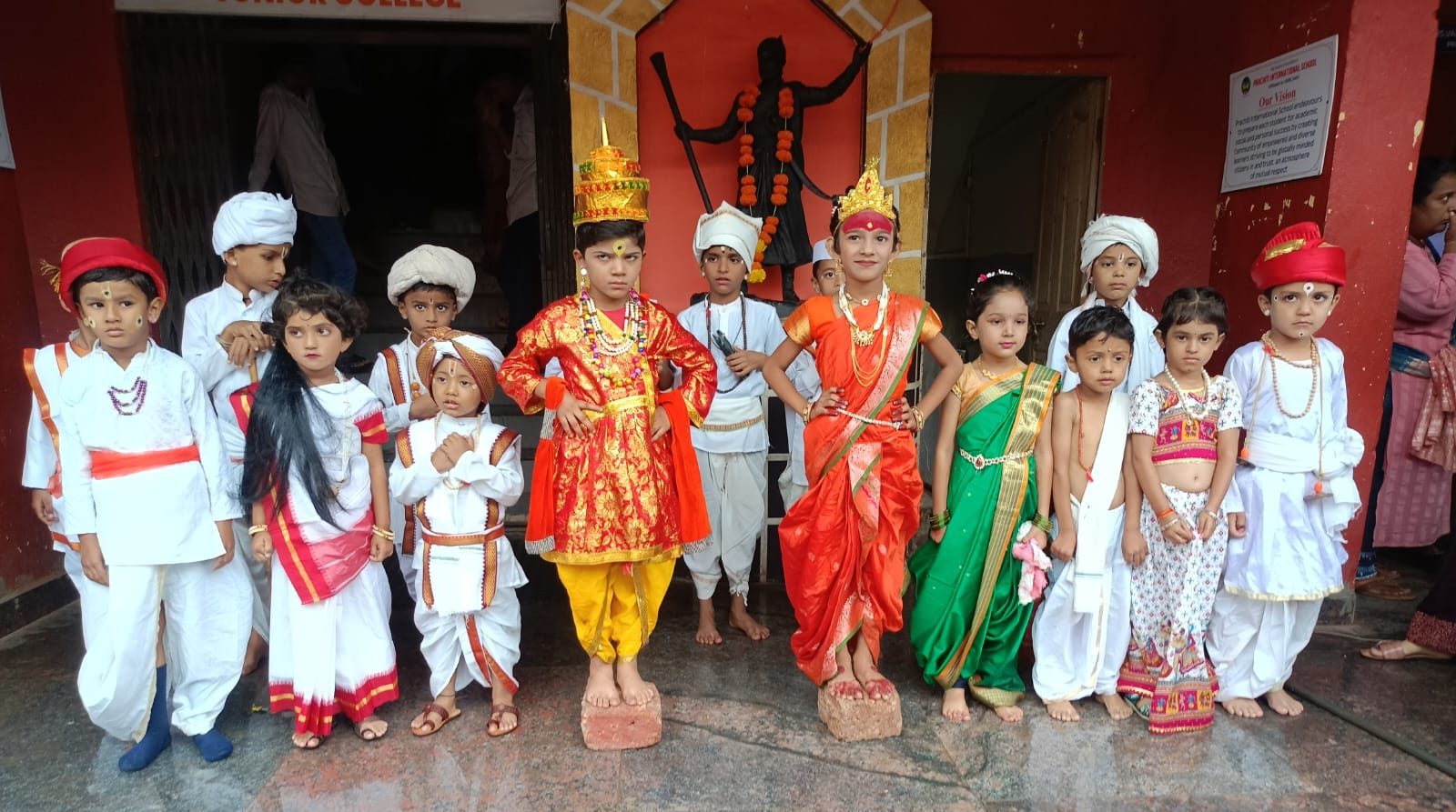 ज्ञानोबा-तुकाराम'च्या जयघोषात दुमदुमली प्रचितीची संयुक्तआषाढी वारी